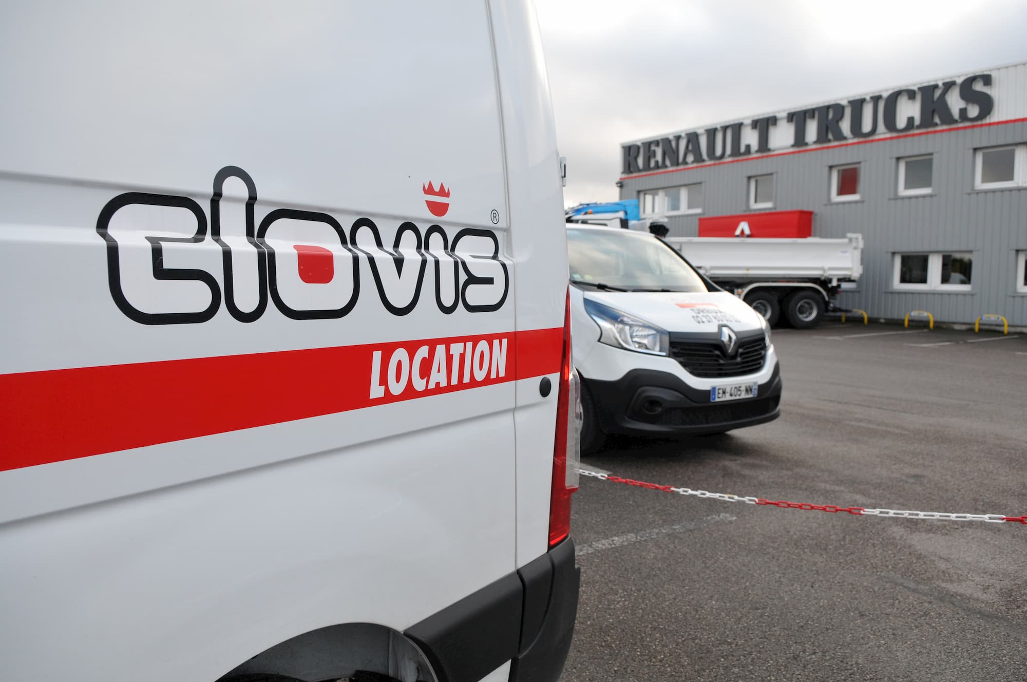 Groupe Renaudeau partenaire de Clovis Location pour la location de VI et camions