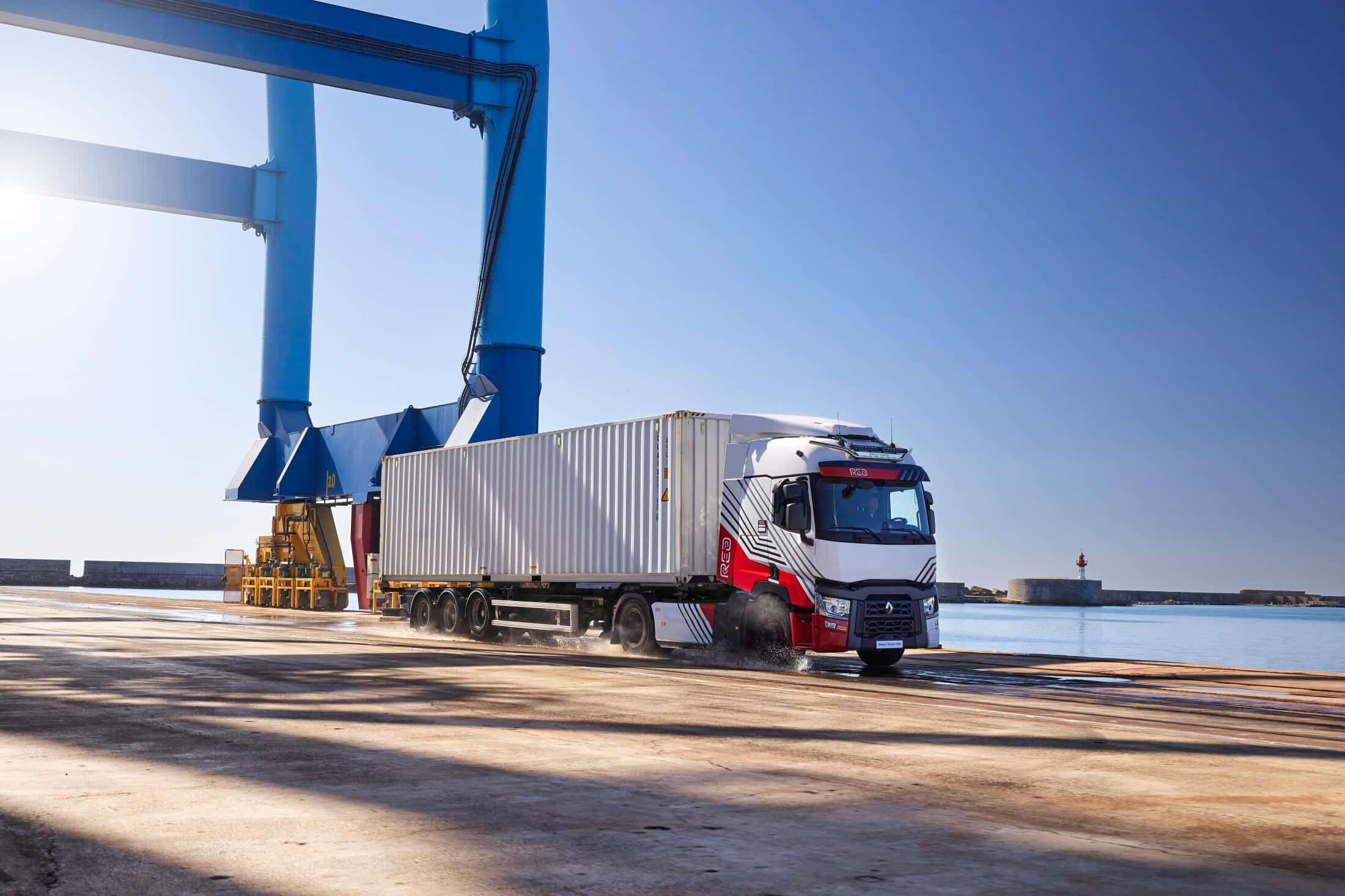Camion Poids Lourd d'occasion, T- RED RENAULT TRUCKS