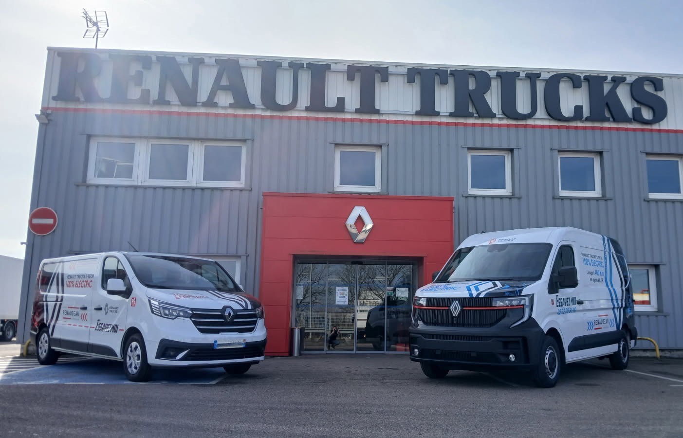 véhicules utilitaires - renault trucks trafic et master