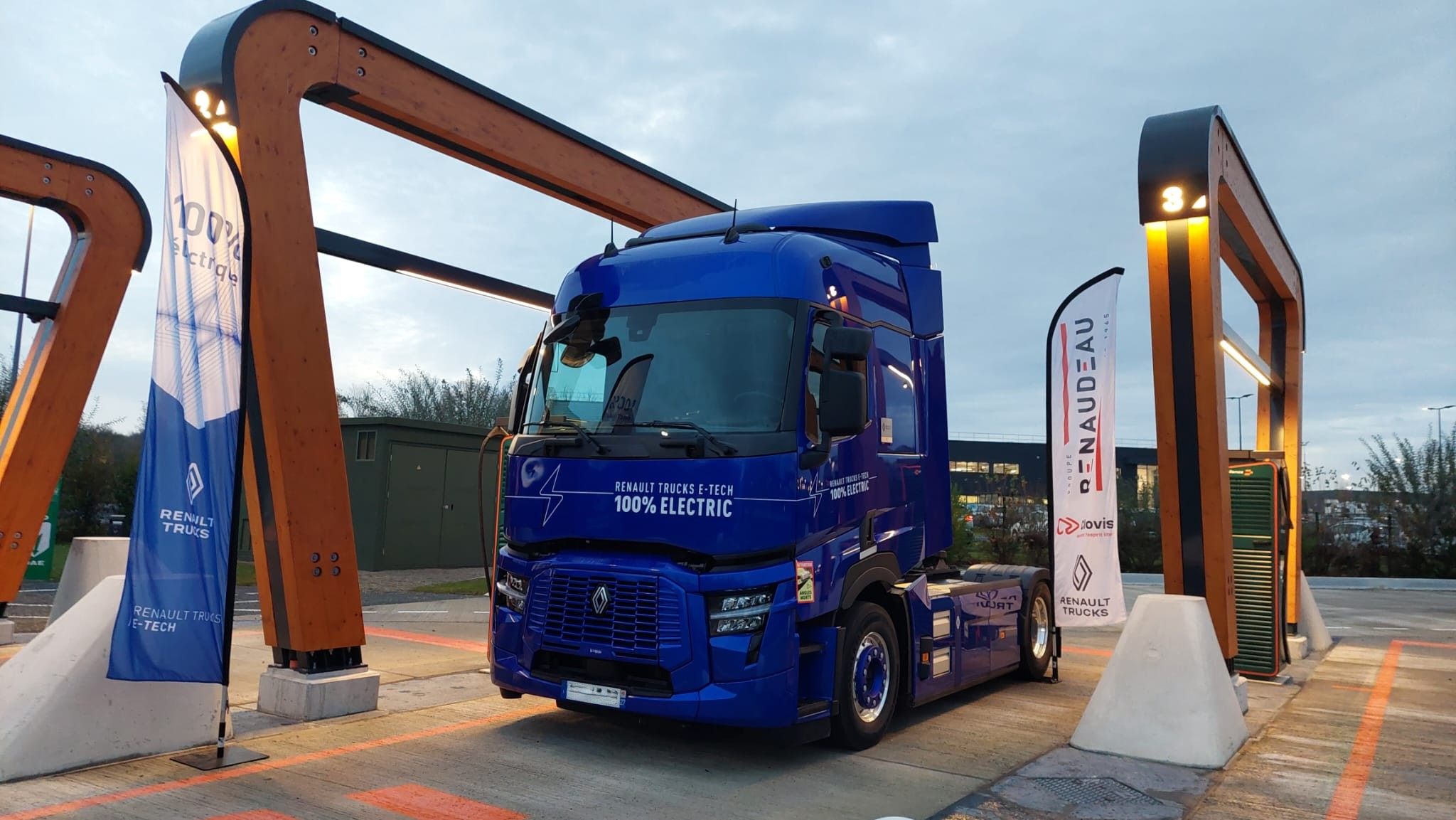 Tracteur E-tech T480 Groupe renaudeau Renault Trucks