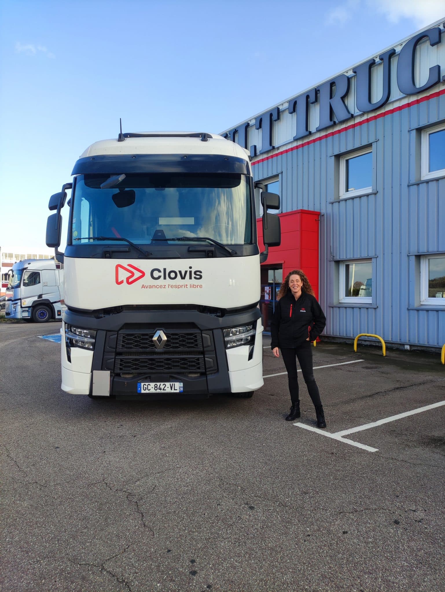 Sabrina, Agent d'opération locations Locadel, Clovis location. Véhicule industriel