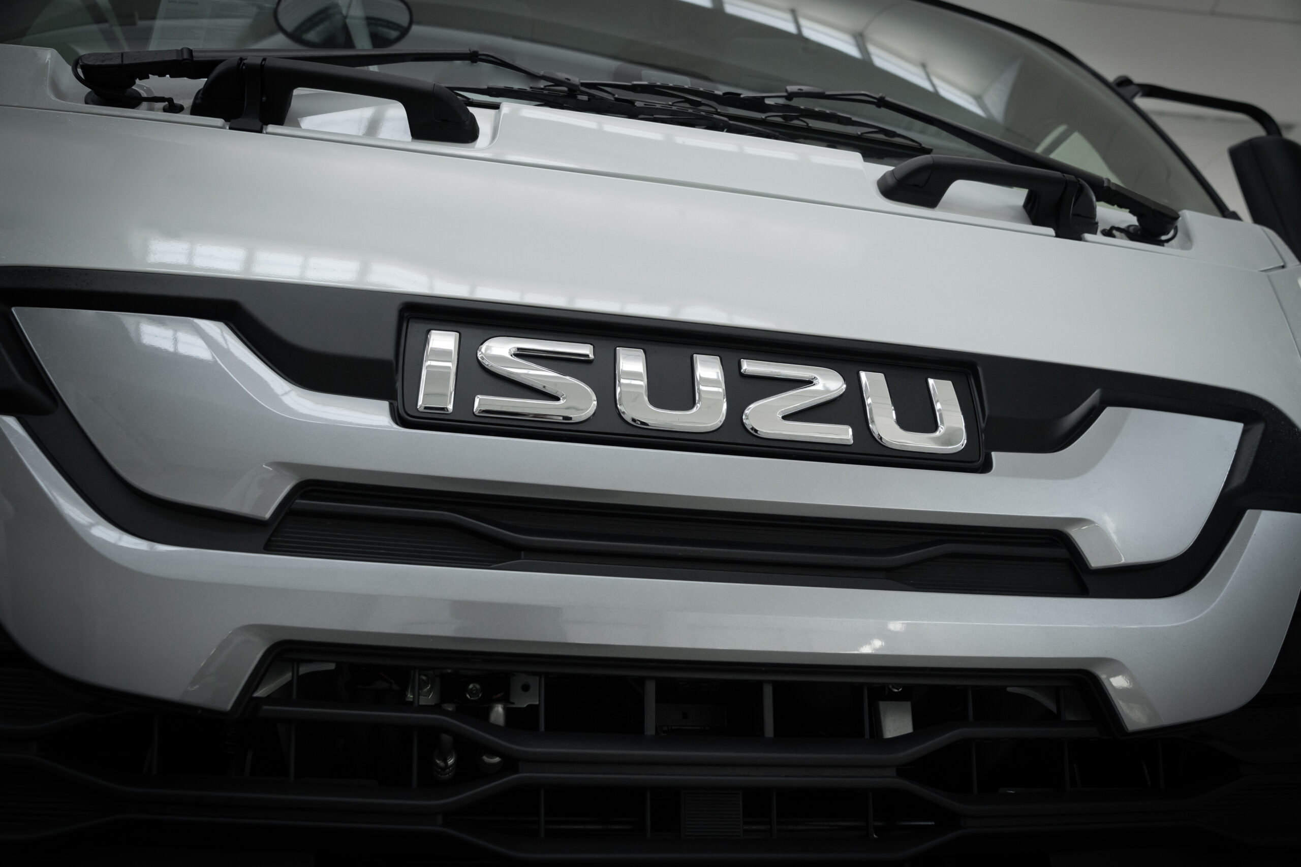 ISUZU